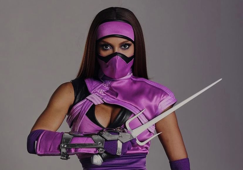 Anitta usa marca de calçados catarinense em Festa de Halloween