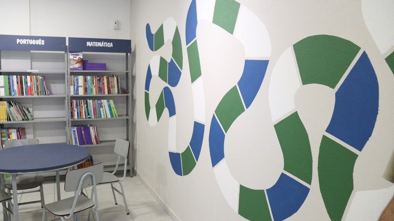 Projeto ArqInovaEscola: biblioteca da EBM João Antônio Pinto é entregue oficialmente aos alunos